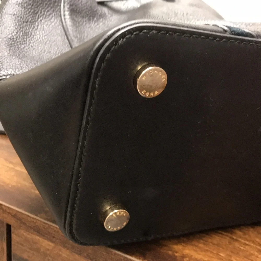 Michael Kors Nicole Bucket Bag